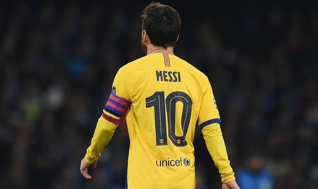  狼队客场不敌富勒姆，特劳雷红牌离场流浪者少一人无力回天  